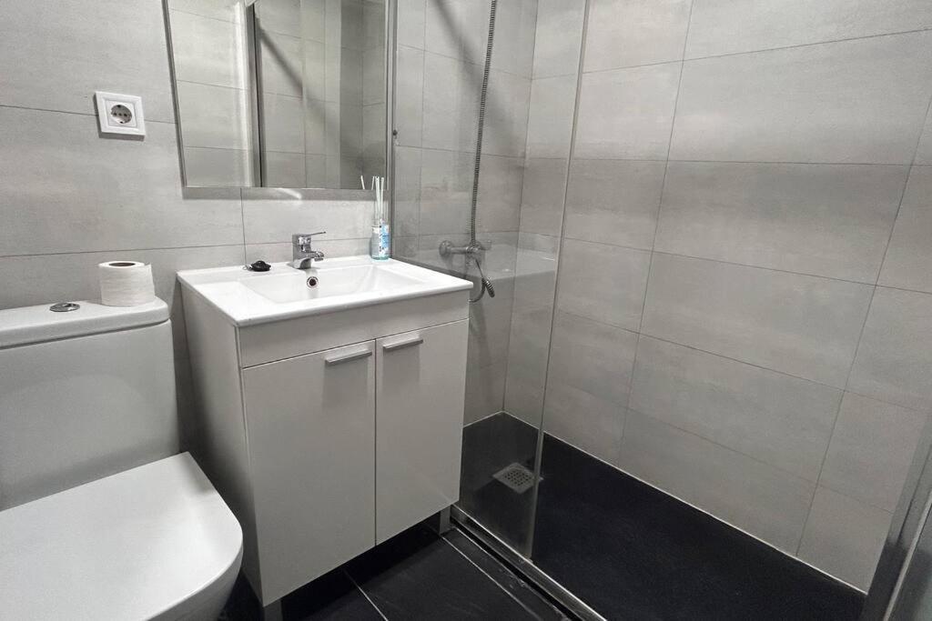 Apartmán Meta Habitat Ramon Lujan A Madrid Exteriér fotografie
